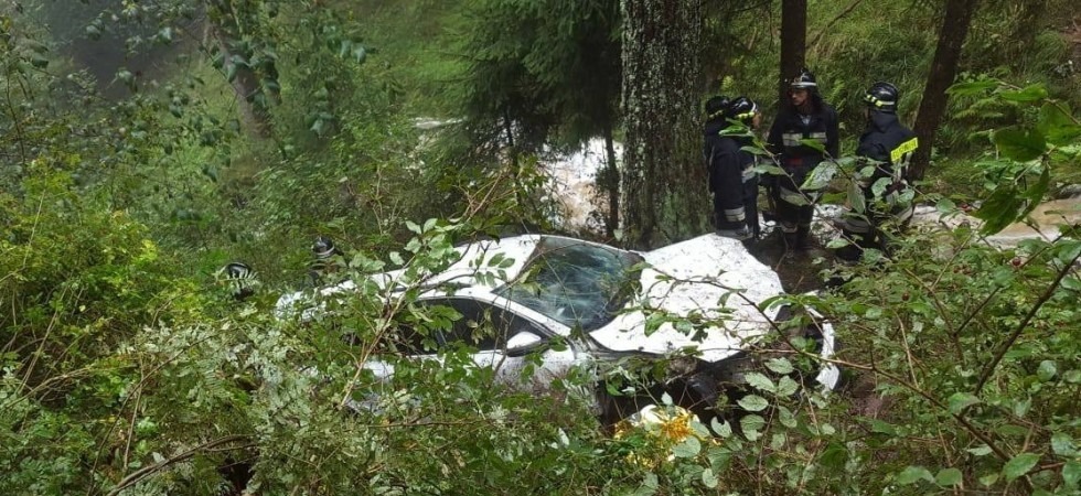foto vvf Brunico L'auto con all'interno una bimba di pochi mesi precipita per 200 metri